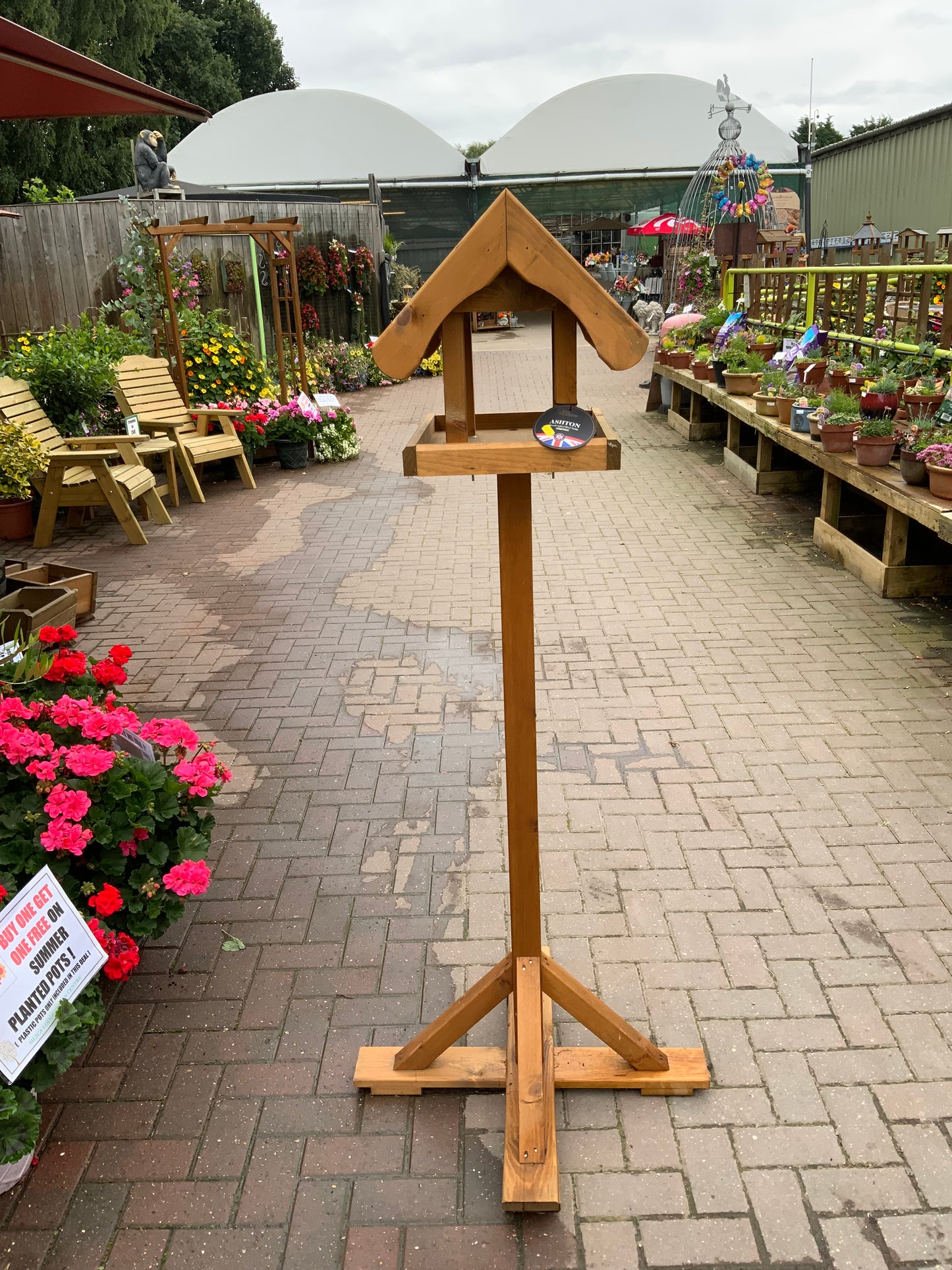 Ashton Bird Table